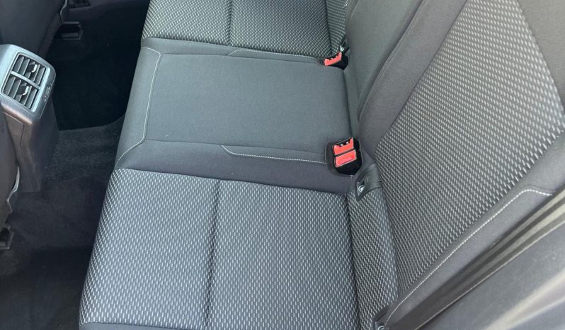 
								Volkswagen Golf 1.6 Tdi 115cv completo									