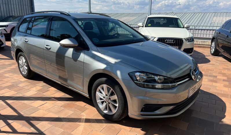 
								Volkswagen Golf 1.6 Tdi 115cv completo									