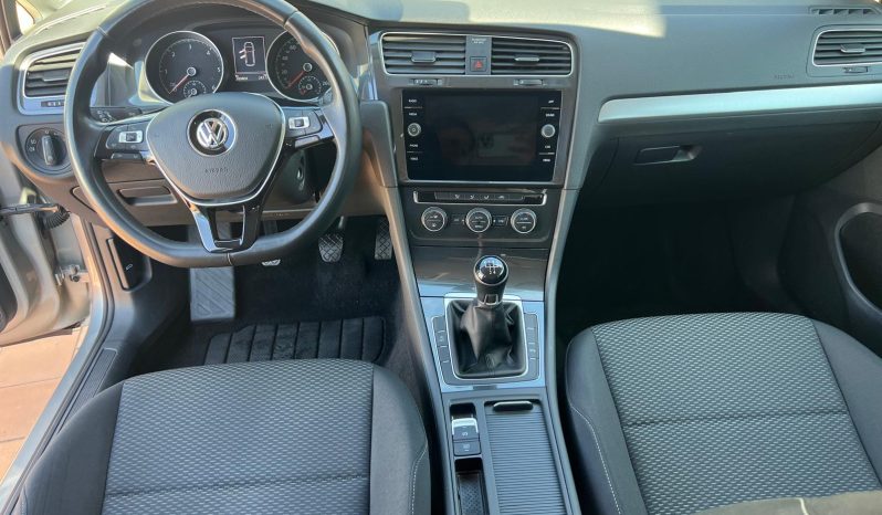 
								Volkswagen Golf 1.6 Tdi 115cv completo									