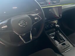 
										Skoda SuperB Hibrido enchufable 2022 completo									