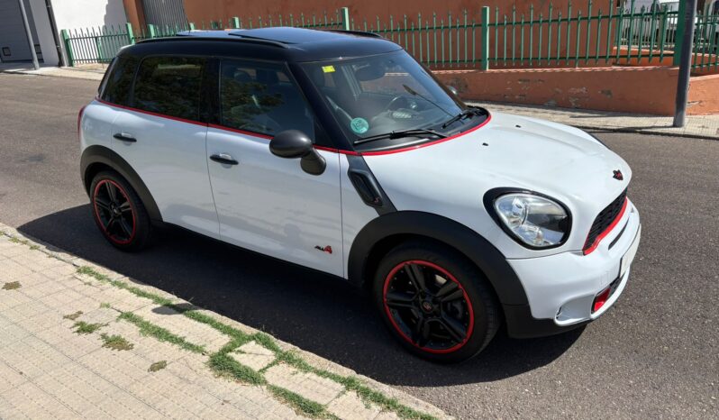 
								MINI Countryman Cooper S all4 184 cv completo									