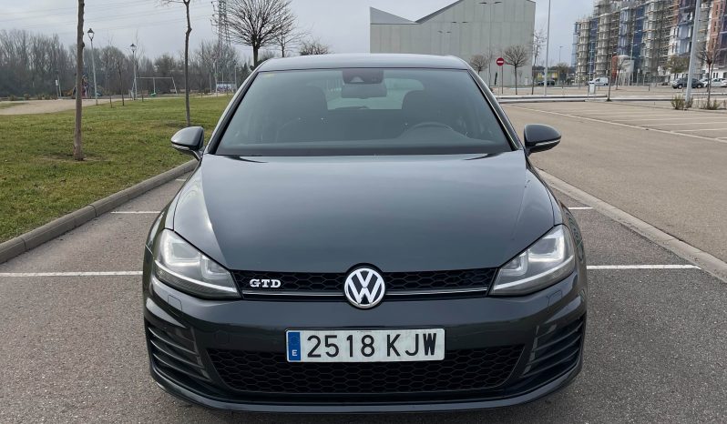 
								Volkswagen Golf GTD 2.0 TDI 183CV completo									