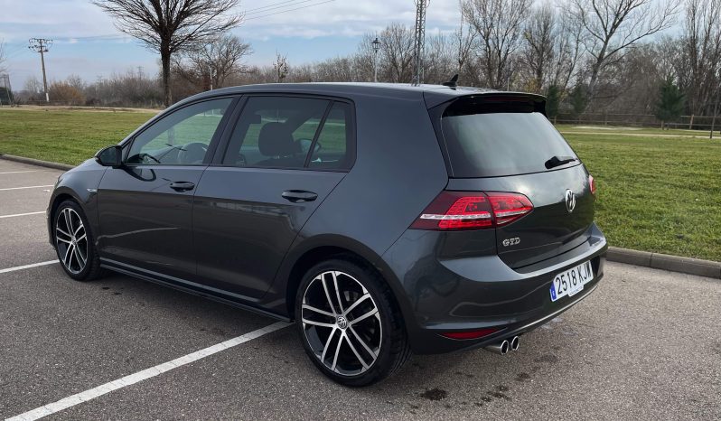 
								Volkswagen Golf GTD 2.0 TDI 183CV completo									