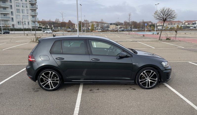 
								Volkswagen Golf GTD 2.0 TDI 183CV completo									