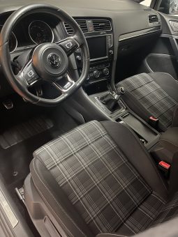 
										Volkswagen Golf GTD 2.0 TDI 183CV completo									