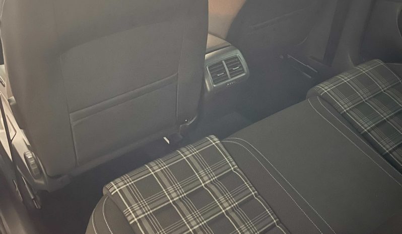 
								Volkswagen Golf GTD 2.0 TDI 183CV completo									