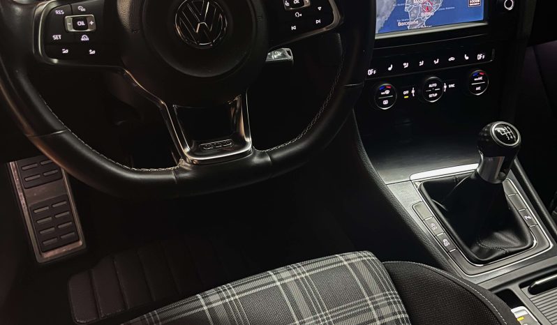 
								Volkswagen Golf GTD 2.0 TDI 183CV completo									