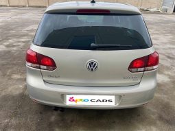 
										Volkswagen Golf 2.0 TDI 140 CV DSG completo									