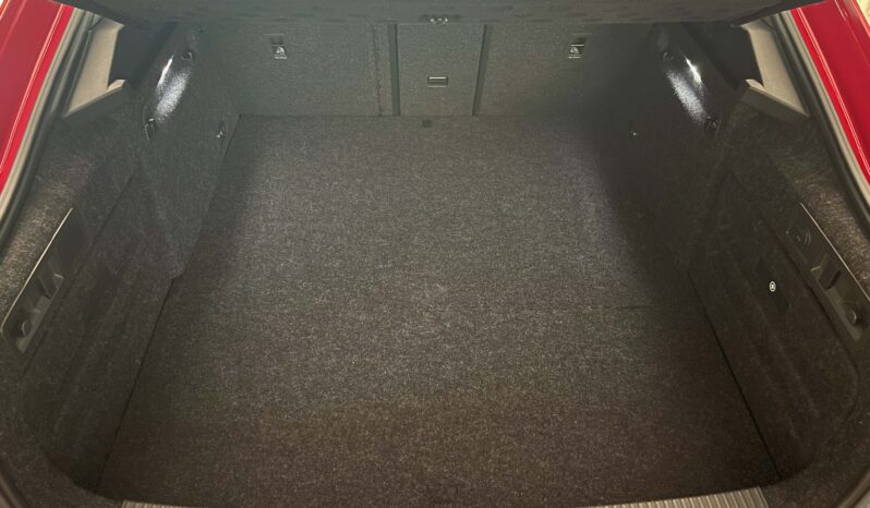 
								Skoda SuperB Hibrido enchufable 2022 completo									