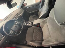 
										Skoda SuperB Hibrido enchufable 2022 completo									