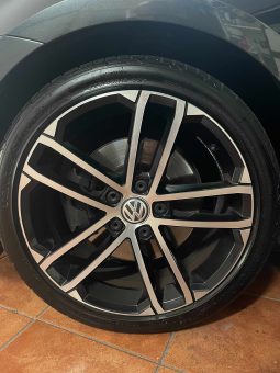 
										Volkswagen Golf GTD 2.0 TDI 183CV completo									