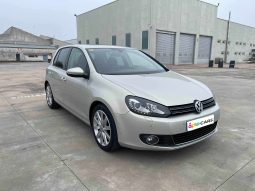 
										Volkswagen Golf 2.0 TDI 140 CV DSG completo									