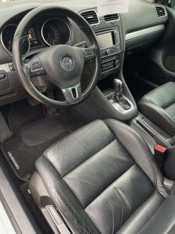 
										Volkswagen Golf 2.0 TDI 140 CV DSG completo									