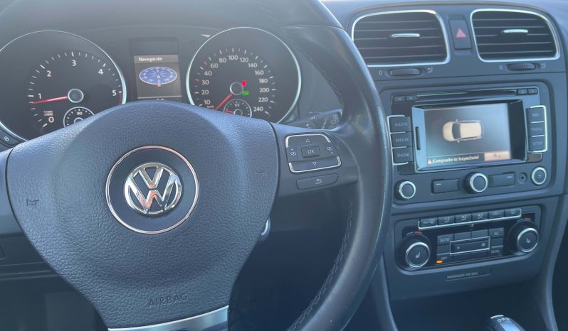 
								Volkswagen Golf 2.0 TDI 140 CV DSG completo									