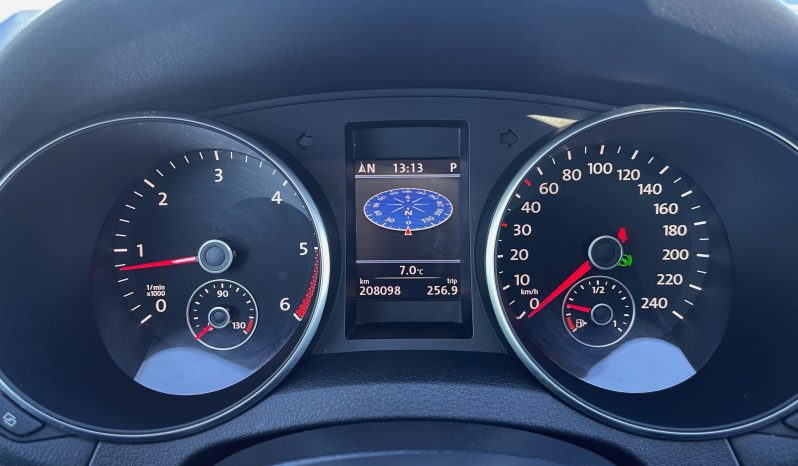 
								Volkswagen Golf 2.0 TDI 140 CV DSG completo									