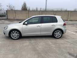 
										Volkswagen Golf 2.0 TDI 140 CV DSG completo									