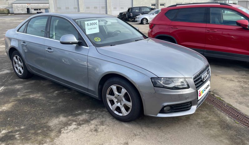 
								Audi A4 2.0 TDI 140CV completo									