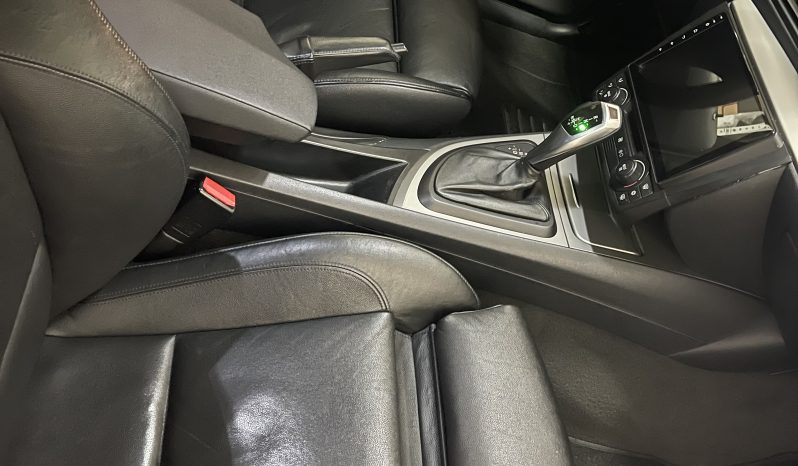 
								BMW 120dA 163 cv completo									