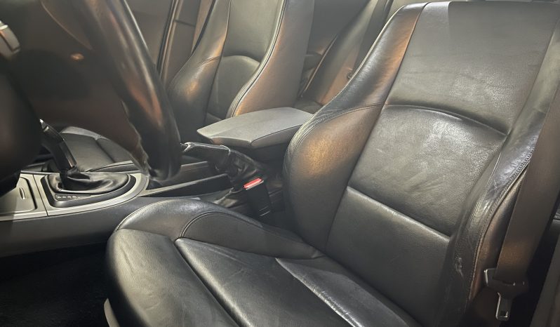 
								BMW 120dA 163 cv completo									