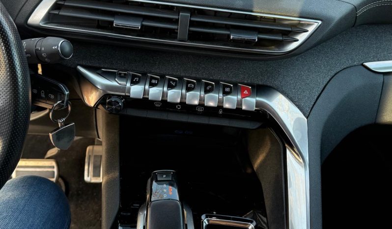 
								PEUGEOT 3008 GT LINE BLUEHDI 130 CV EAT8 completo									