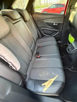 
										PEUGEOT 3008 GT LINE BLUEHDI 130 CV EAT8 completo									