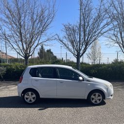
										CHEVROLET AVEO 1.2 16V 84CV completo									