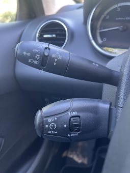 
										PEUGEOT 308 1.6 VTI 120 CV completo									
