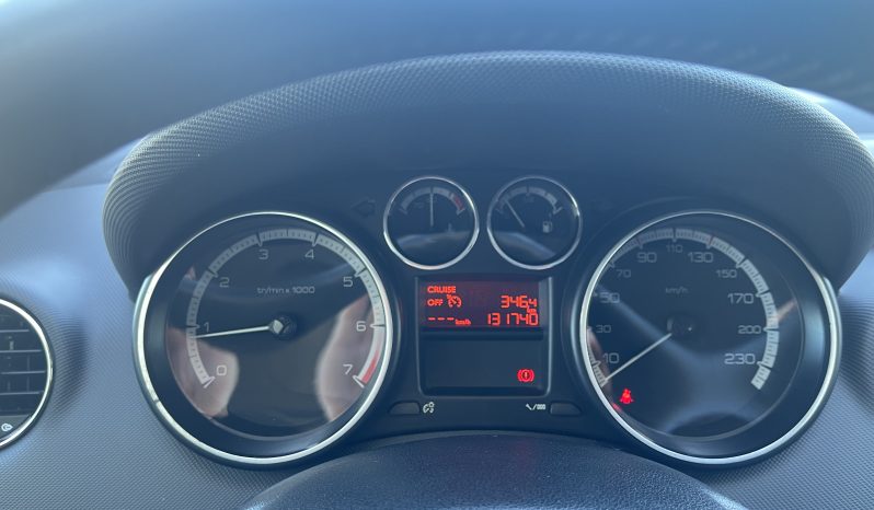 
								PEUGEOT 308 1.6 VTI 120 CV completo									