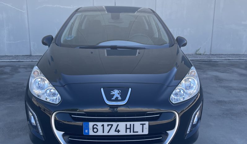 
								PEUGEOT 308 1.6 VTI 120 CV completo									