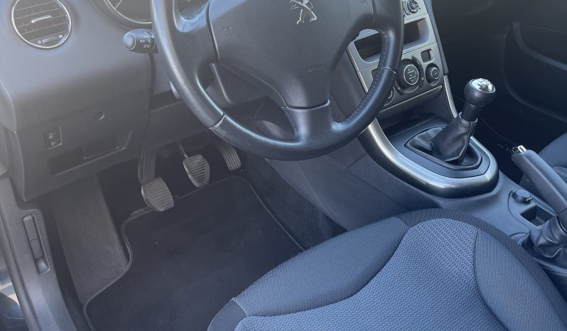 
								PEUGEOT 308 1.6 VTI 120 CV completo									