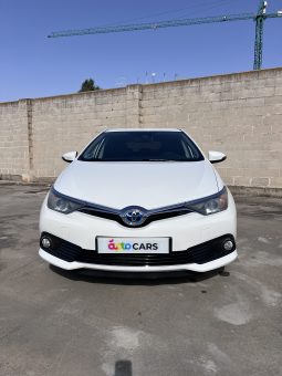 
										TOYOTA AURIS HYBRID 140H BUSINESS completo									