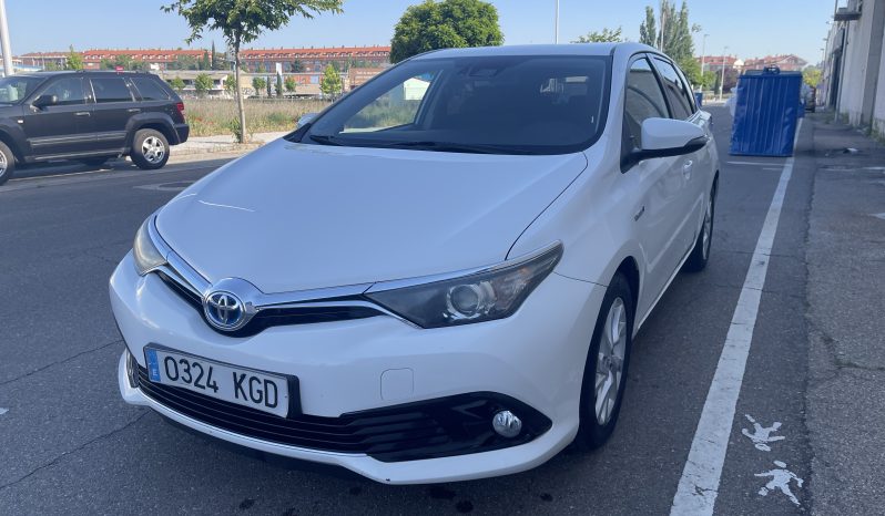 
								TOYOTA AURIS HYBRID 140H BUSINESS completo									